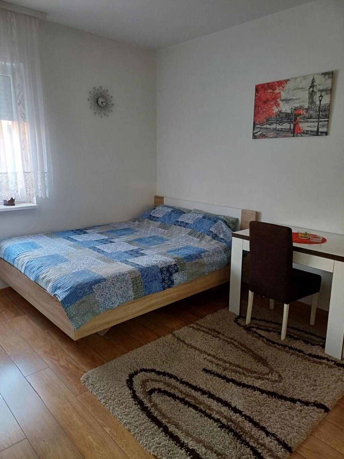 Appartamento Stan Na Dan Loznica Esterno foto